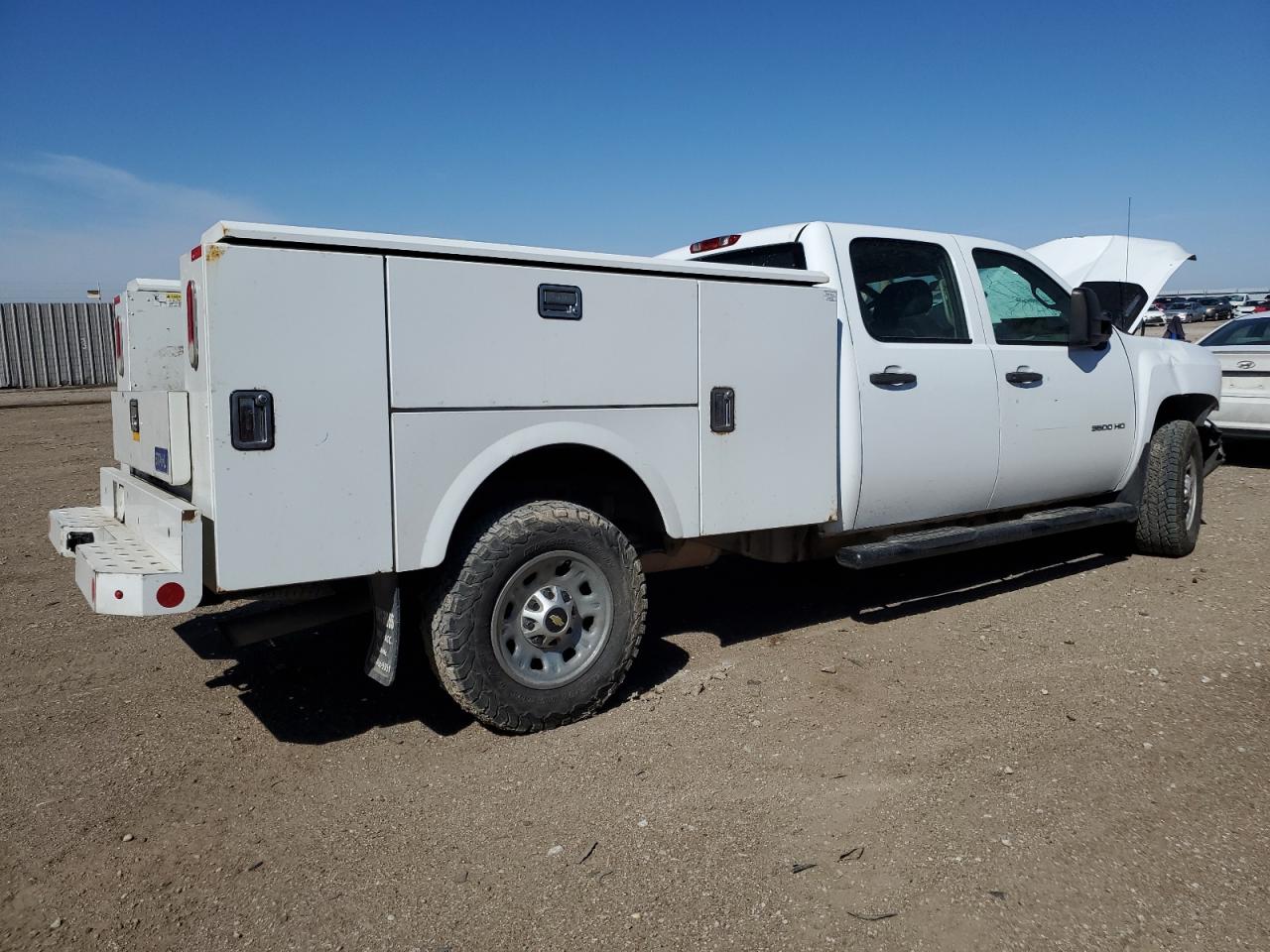 2013 Chevrolet Silverado - Image 3