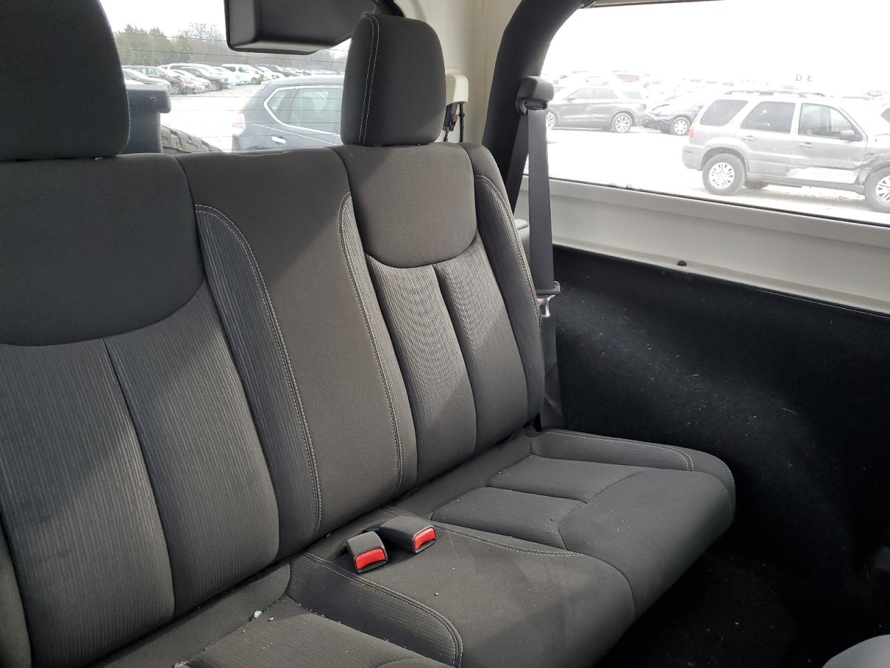 2017 Jeep Wrangler - Image 12
