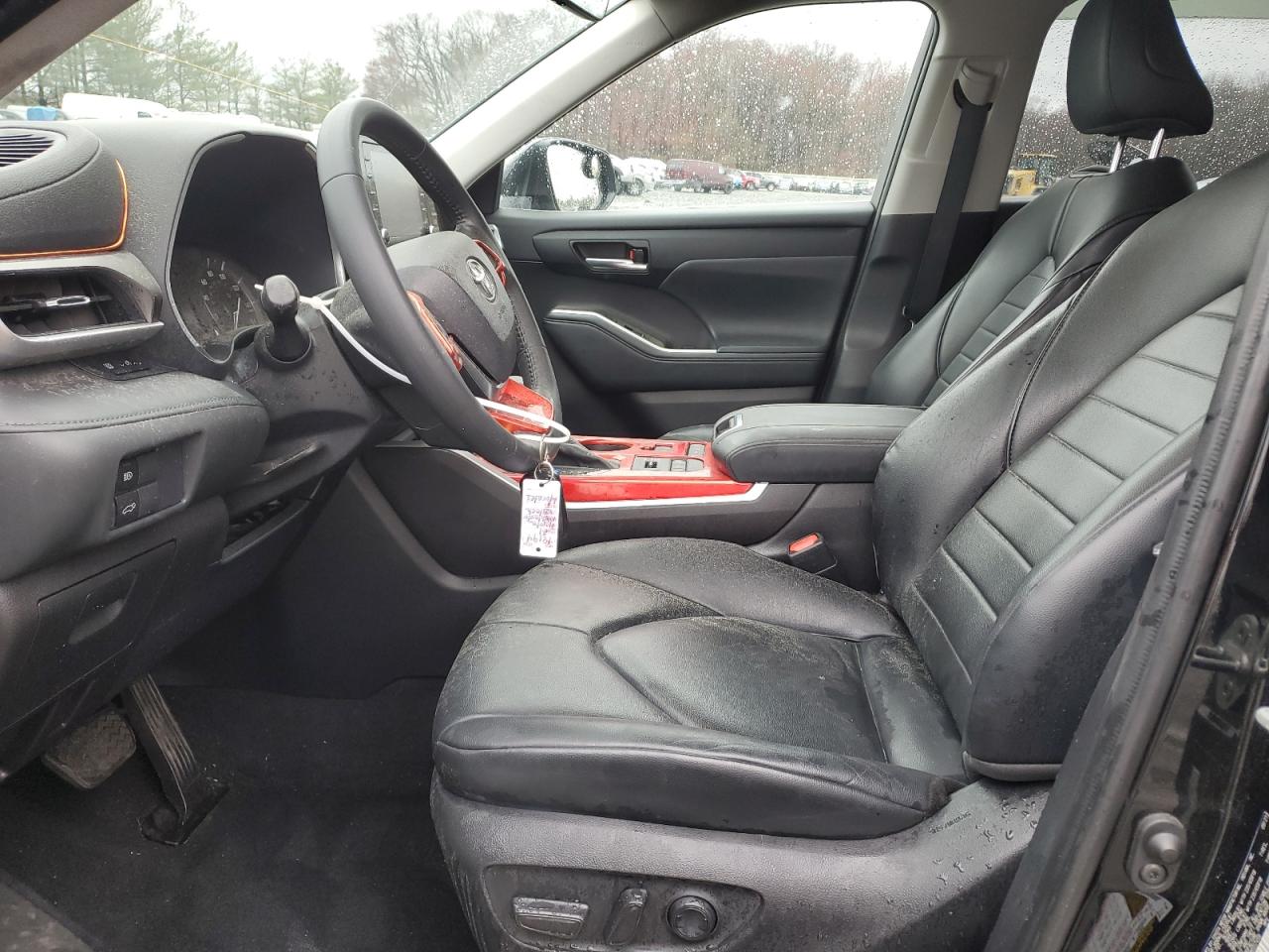 2021 Toyota Highlander - Image 7