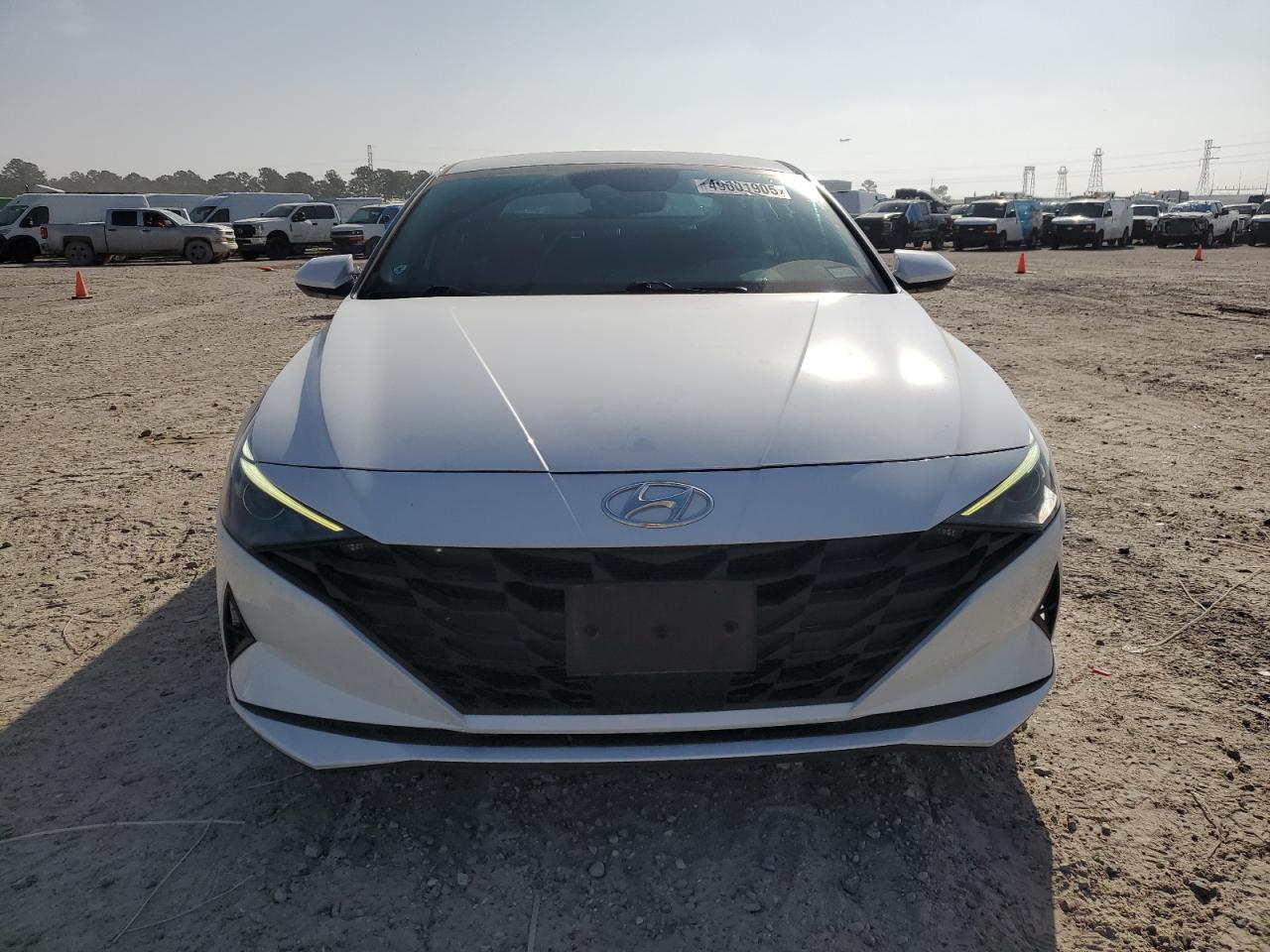 2022 Hyundai Elantra - Image 5