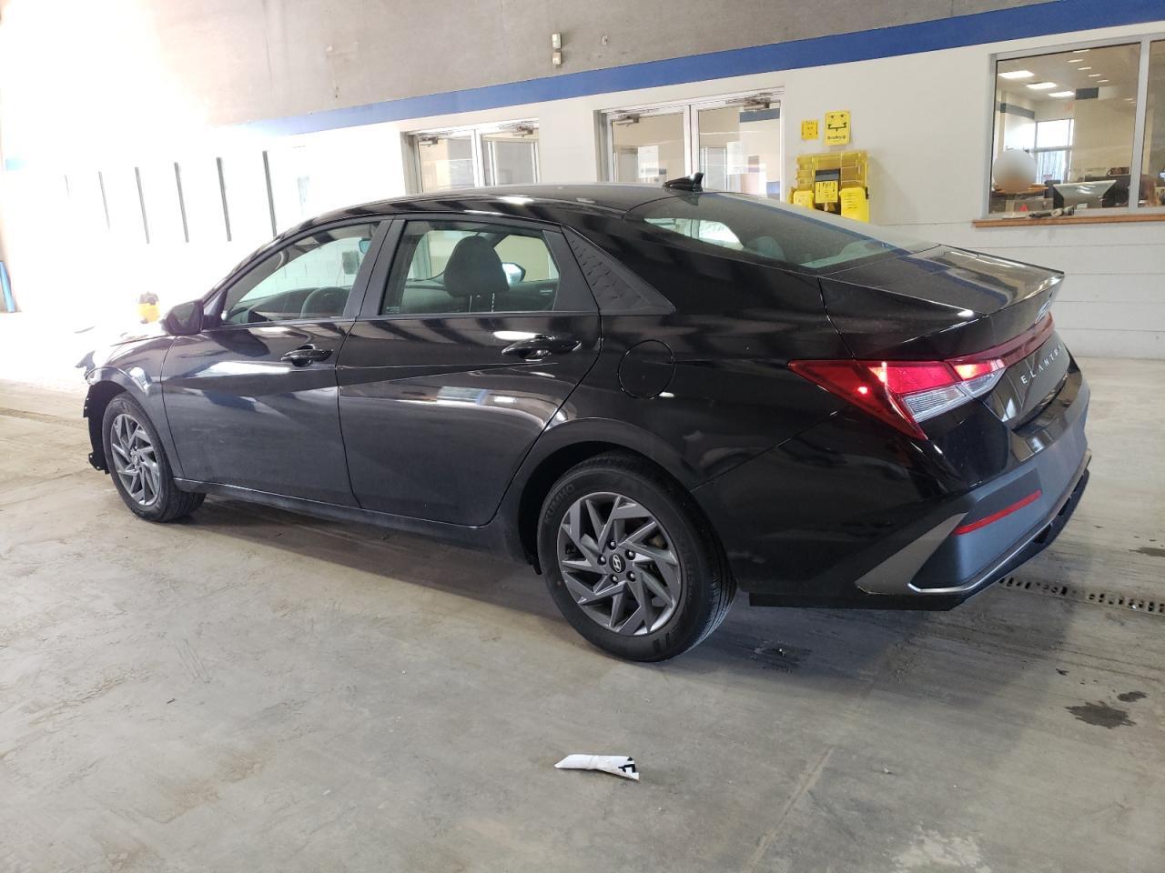 2024 Hyundai Elantra - Image 2