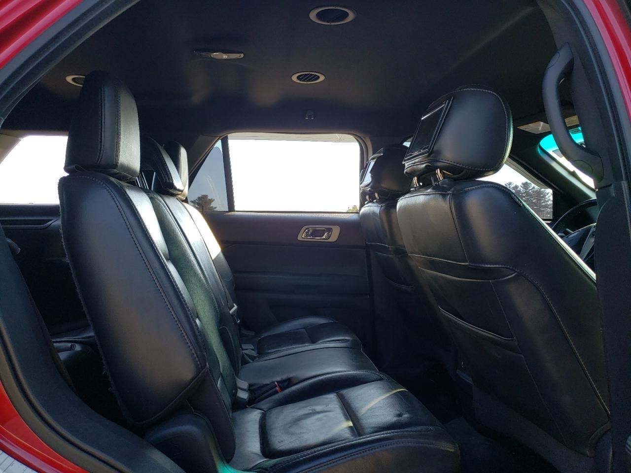 2012 Ford Explorer - Image 11