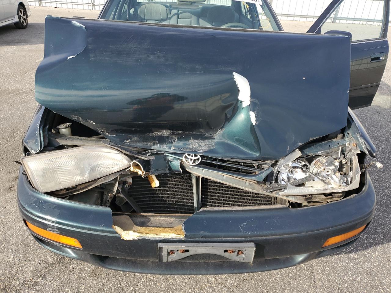 1995 Toyota Camry - Image 12