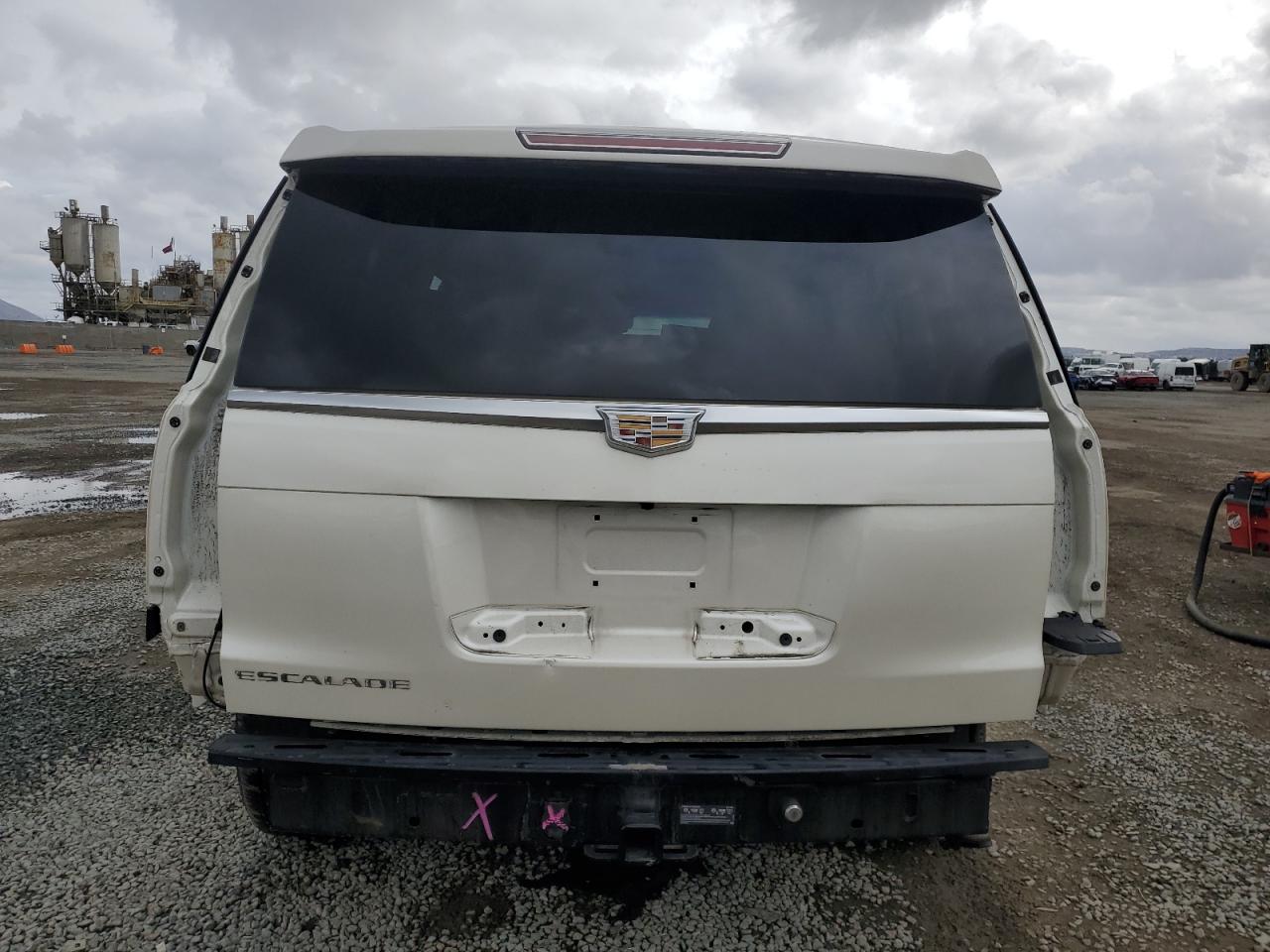 2015 Cadillac Escalade - Image 6