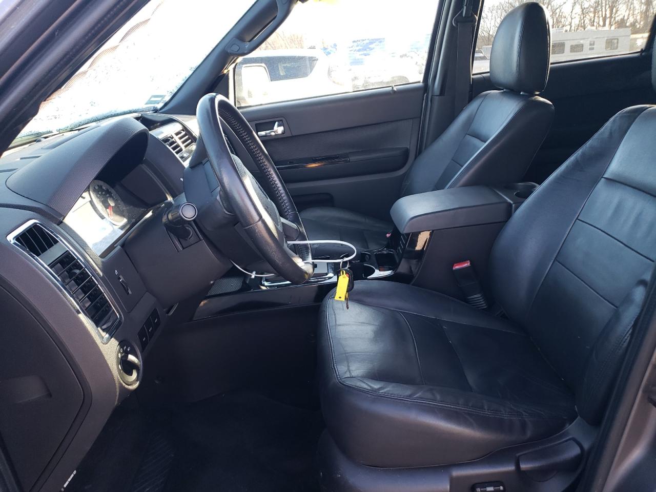 2009 Ford Escape - Image 7