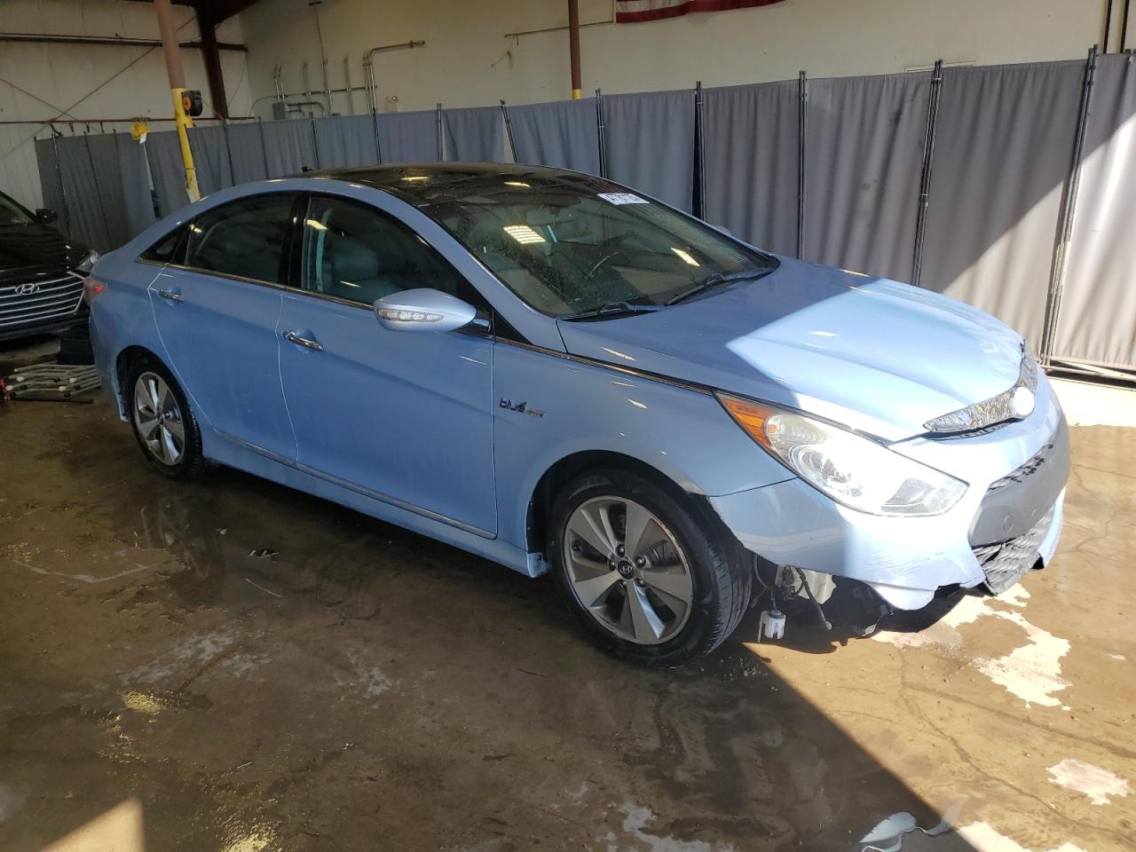 2011 Hyundai Sonata - Image 4