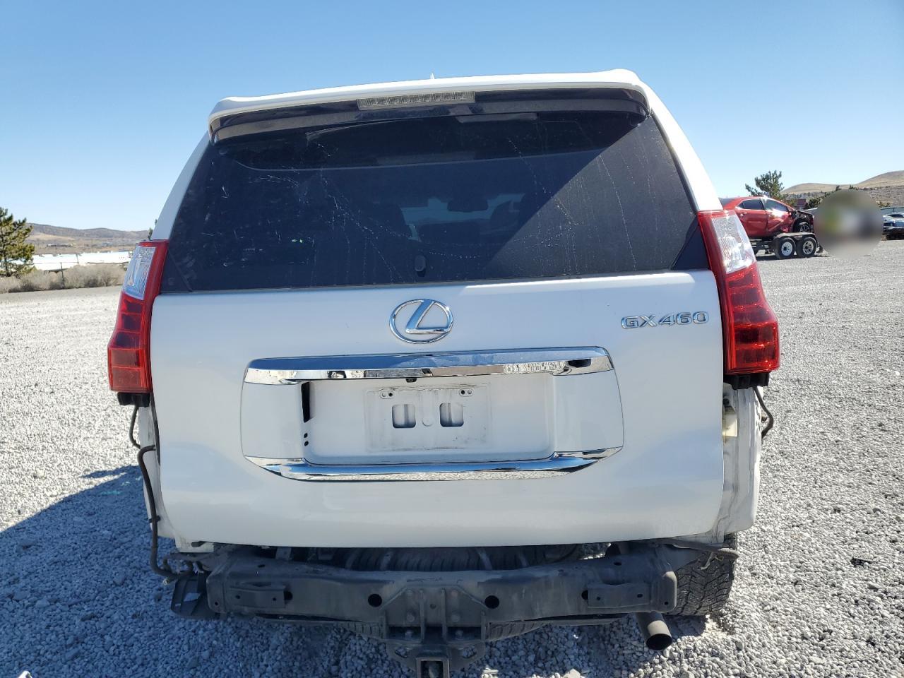 2011 Lexus GX - Image 6