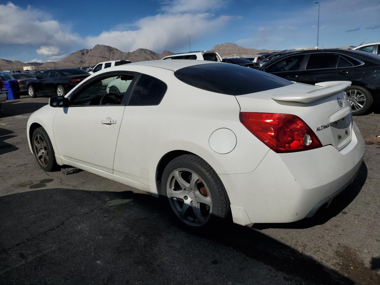 2008 Nissan Altima - Image 2