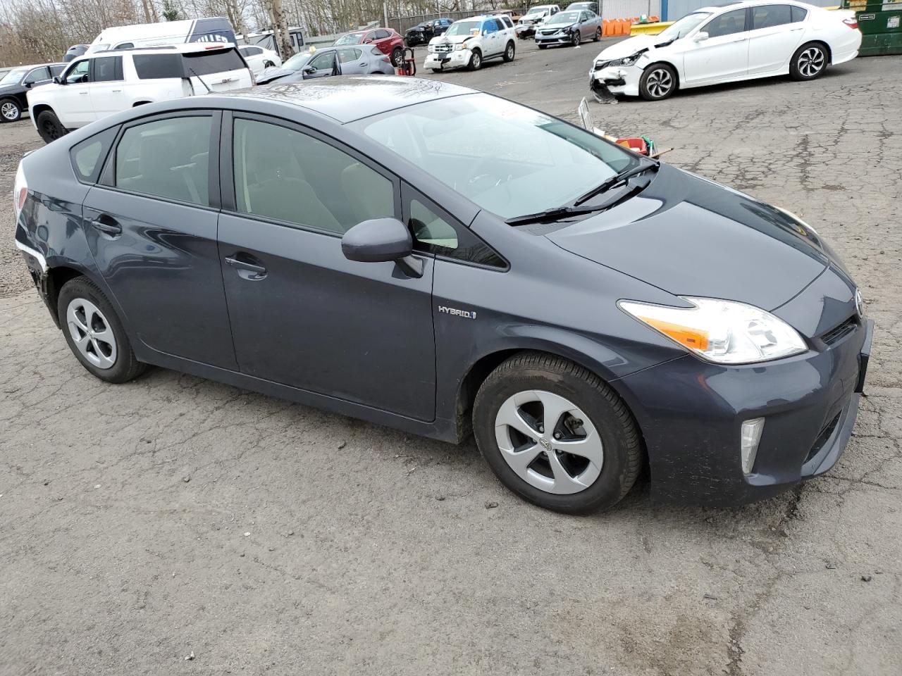 2014 Toyota Prius - Image 4