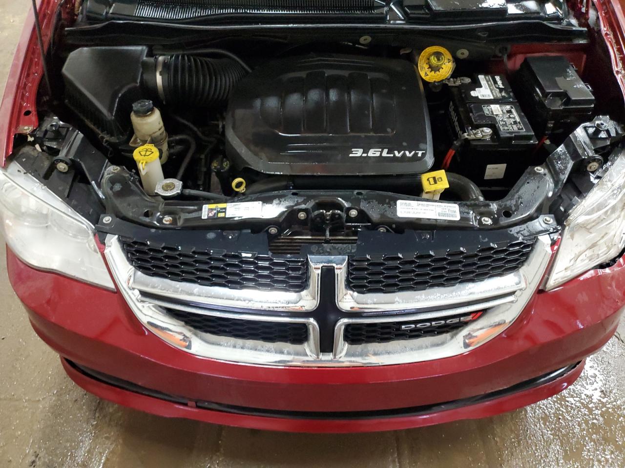 2015 Dodge Caravan - Image 12