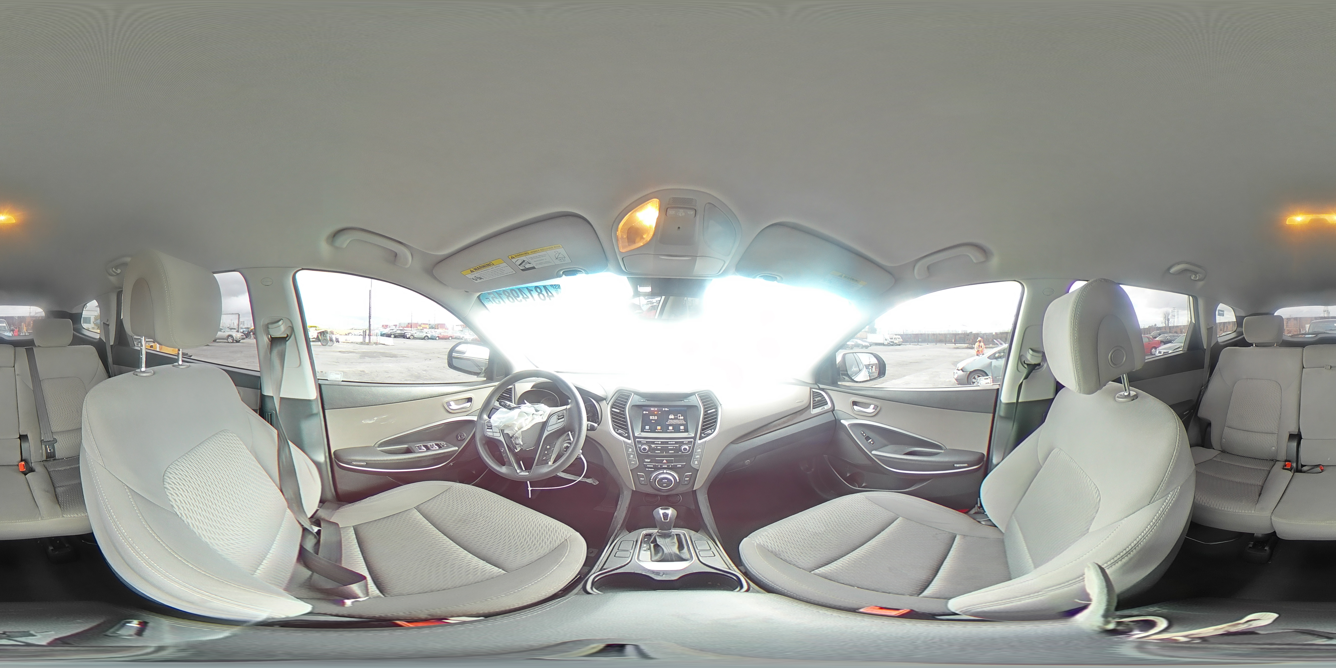 2017 Hyundai Santa Fe - Image 13