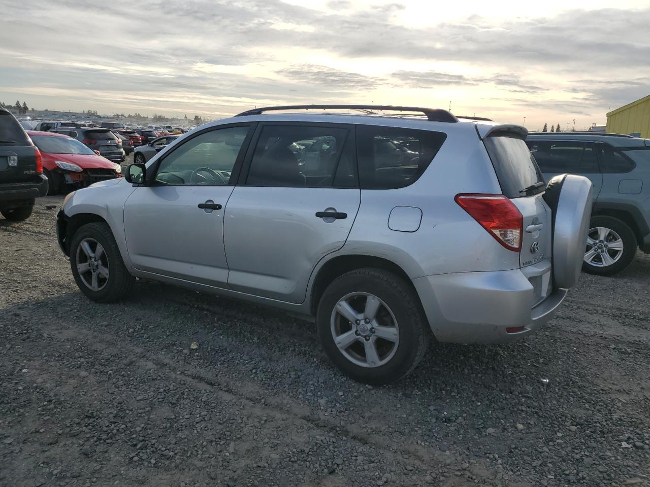 2007 Toyota RAV 4 - Image 2