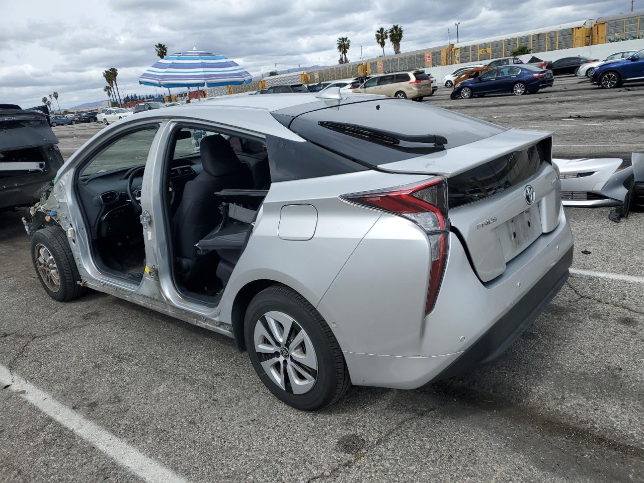2018 Toyota Prius - Image 2