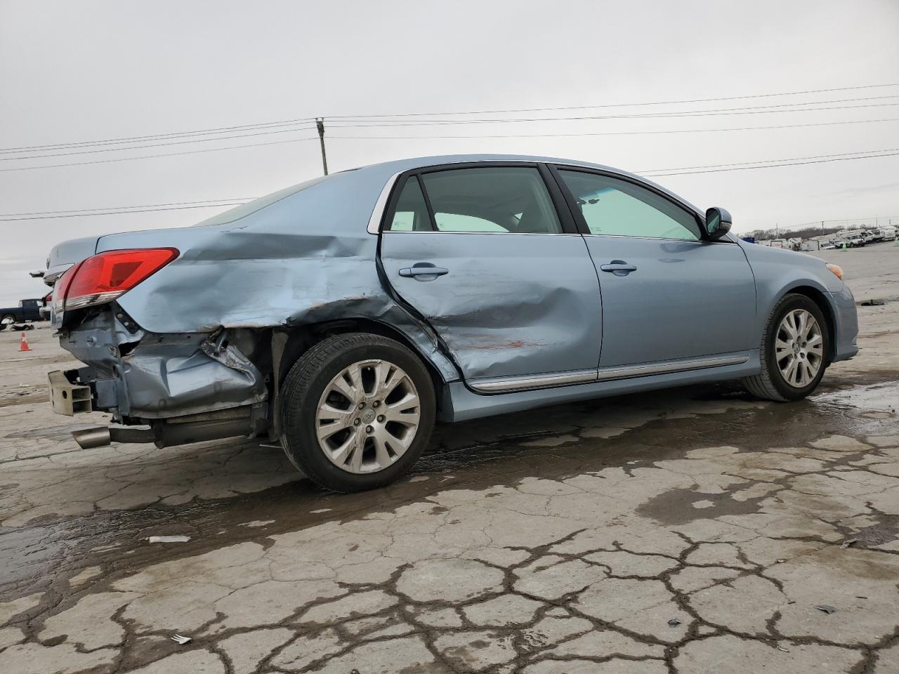 2012 Toyota Avalon - Image 3