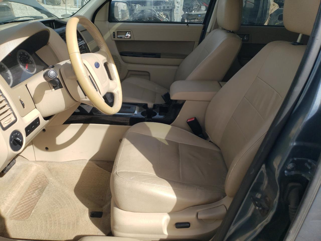 2010 Ford Escape - Image 7