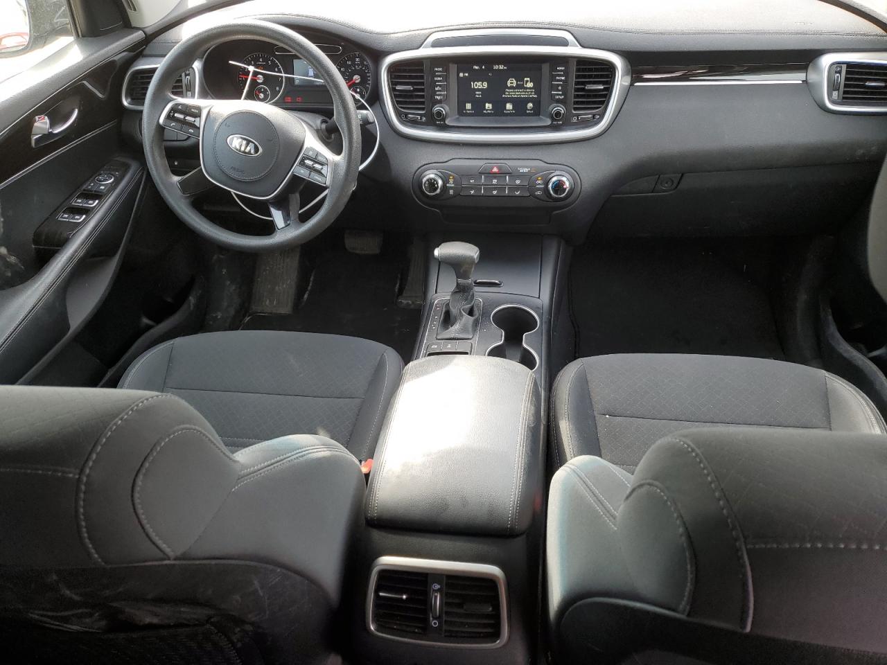 2020 Kia Sorento - Image 8