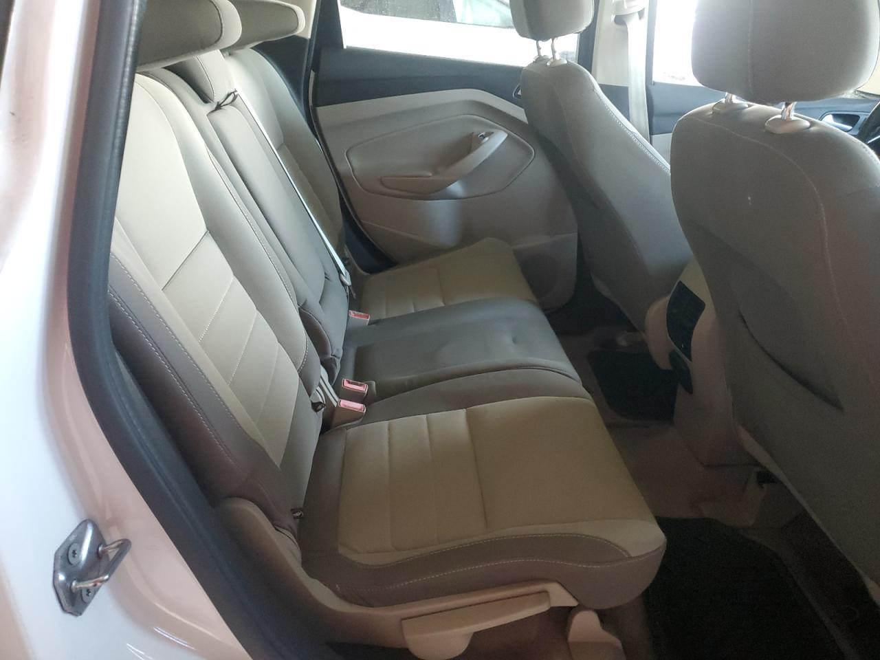 2015 Ford C-MAX - Image 10