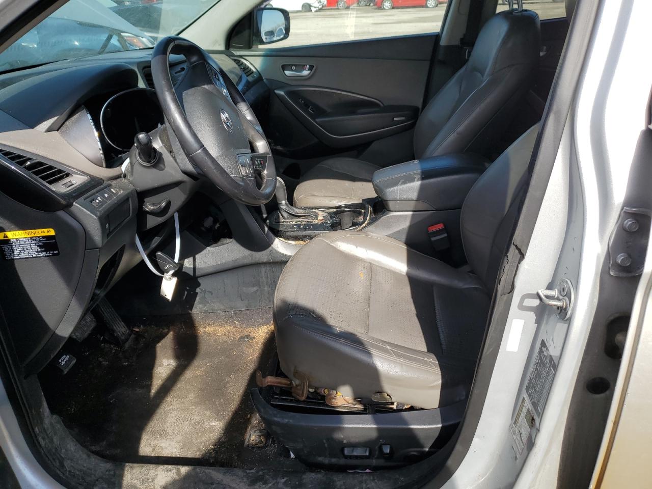 2013 Hyundai Santa Fe - Image 7