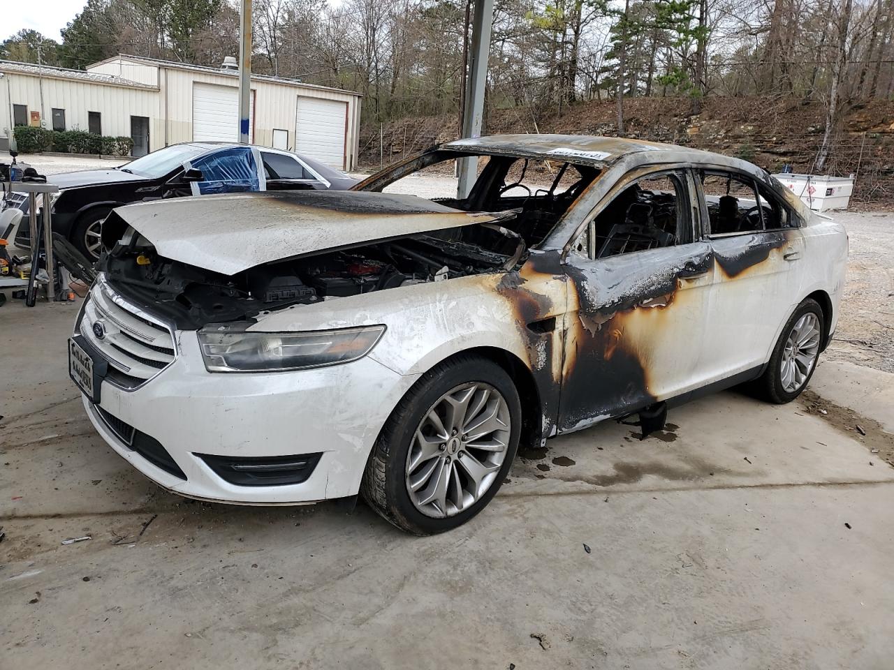 2015 Ford Taurus Limited for Sale in Hueytown, AL - Burn