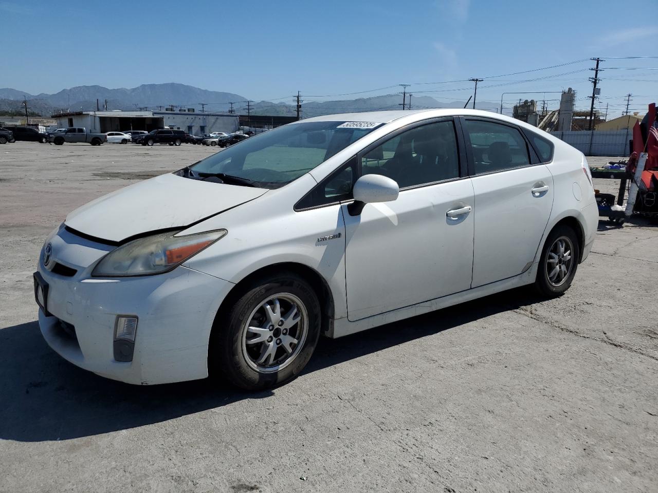 2011 Toyota Prius იყიდება Sun Valley-ში, CA - Minor Dent/Scratches