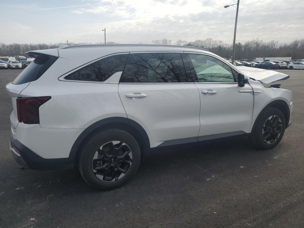 2024 Kia Sorento - Image 3