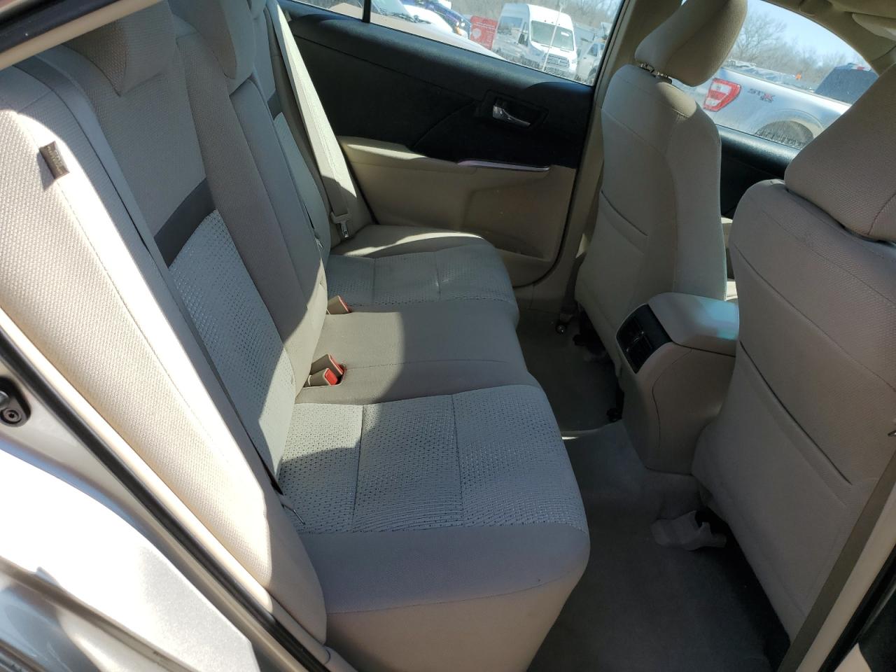 2014 Toyota Camry - Image 10