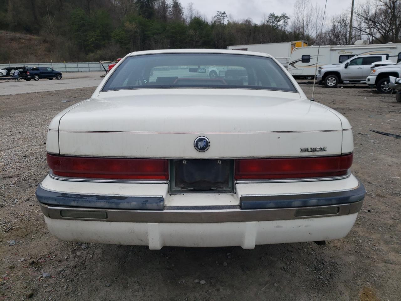1992 Buick Roadmaster Limited VIN: 1G4BT5371NR415025 Lot: 48989145