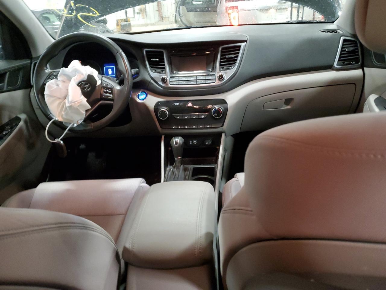 2016 Hyundai Tucson - Image 8