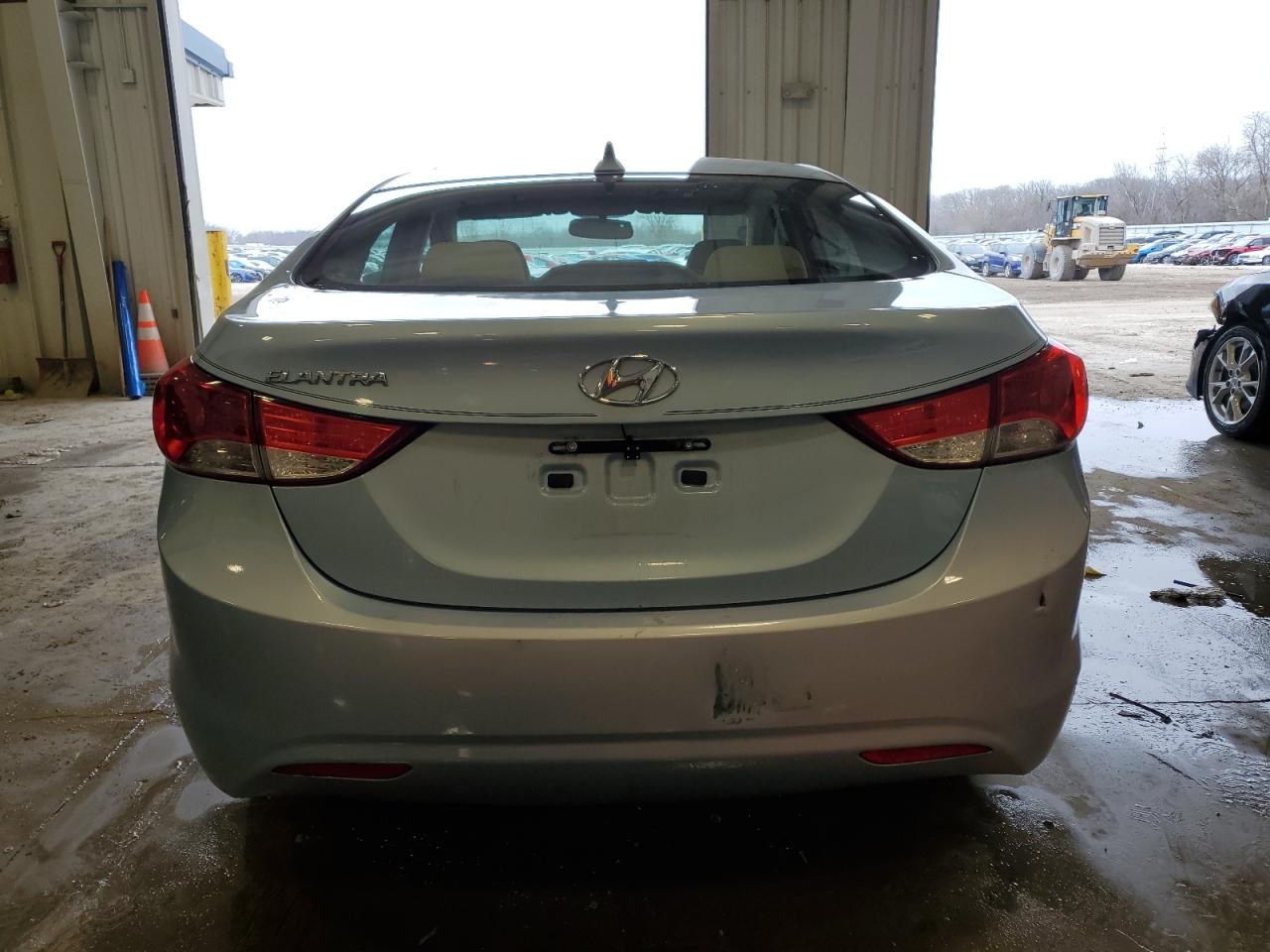 2013 Hyundai Elantra - Image 6