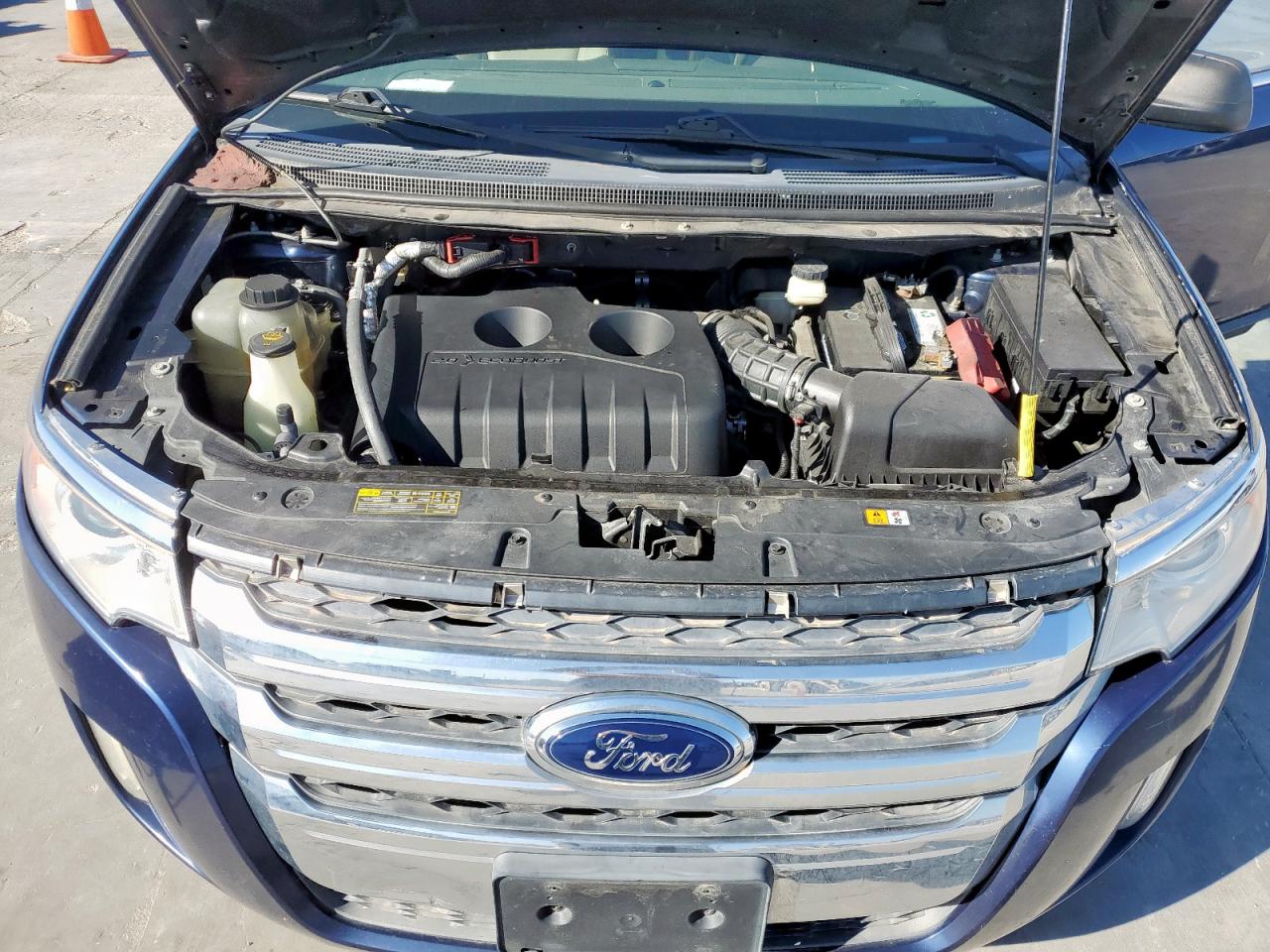 2012 Ford Edge - Image 12