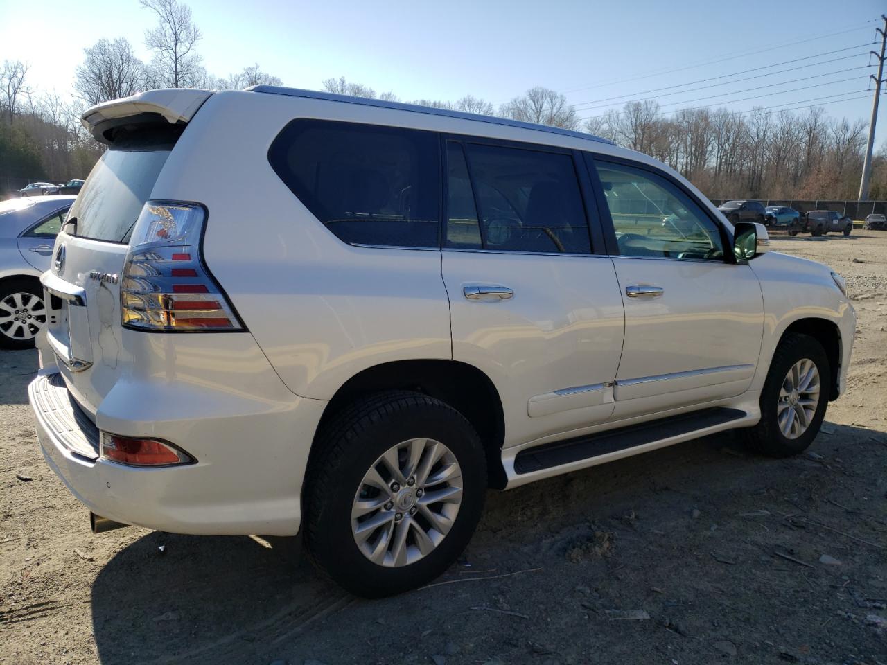 2016 Lexus GX - Image 3