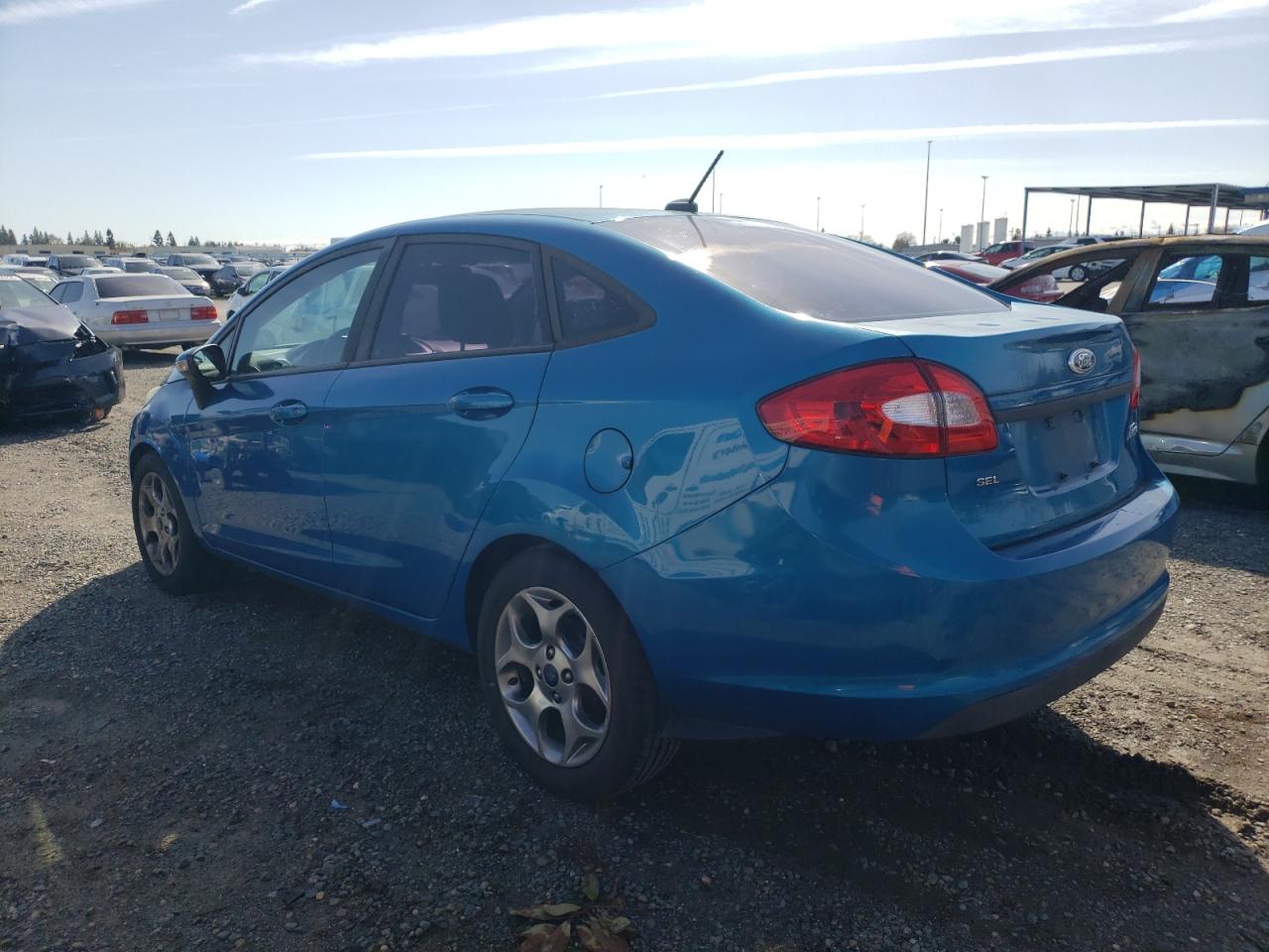 2012 Ford Fiesta - Image 2