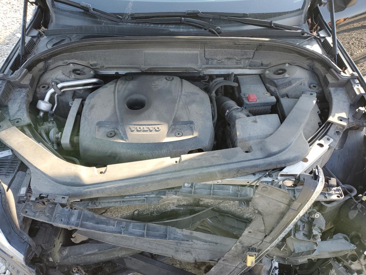 2018 Volvo XC60 - Image 13