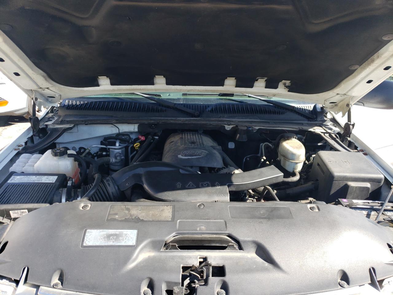 2006 Chevrolet Tahoe - Image 12