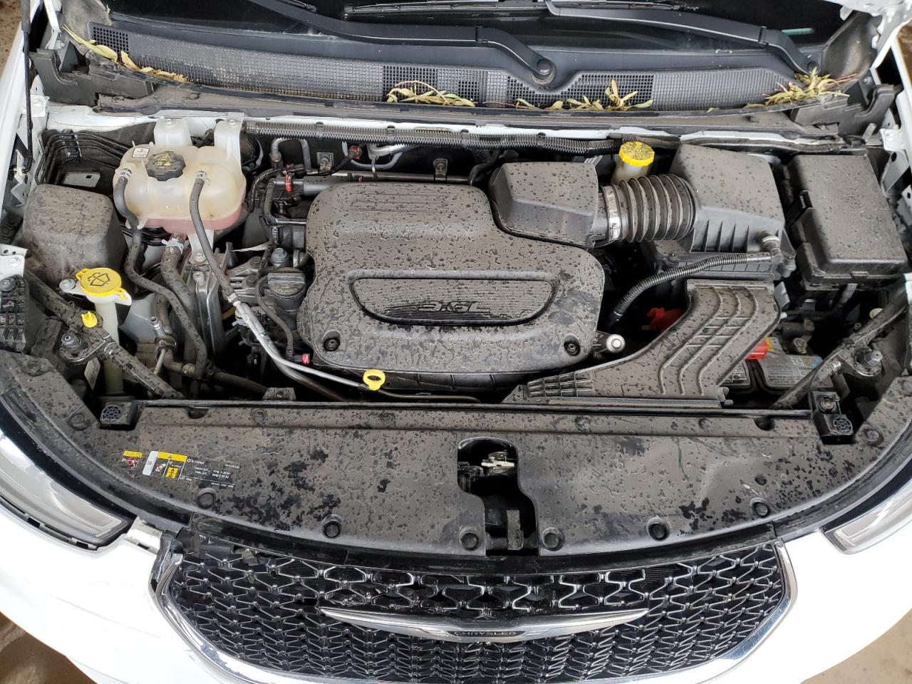 2022 Chrysler Pacifica - Image 14