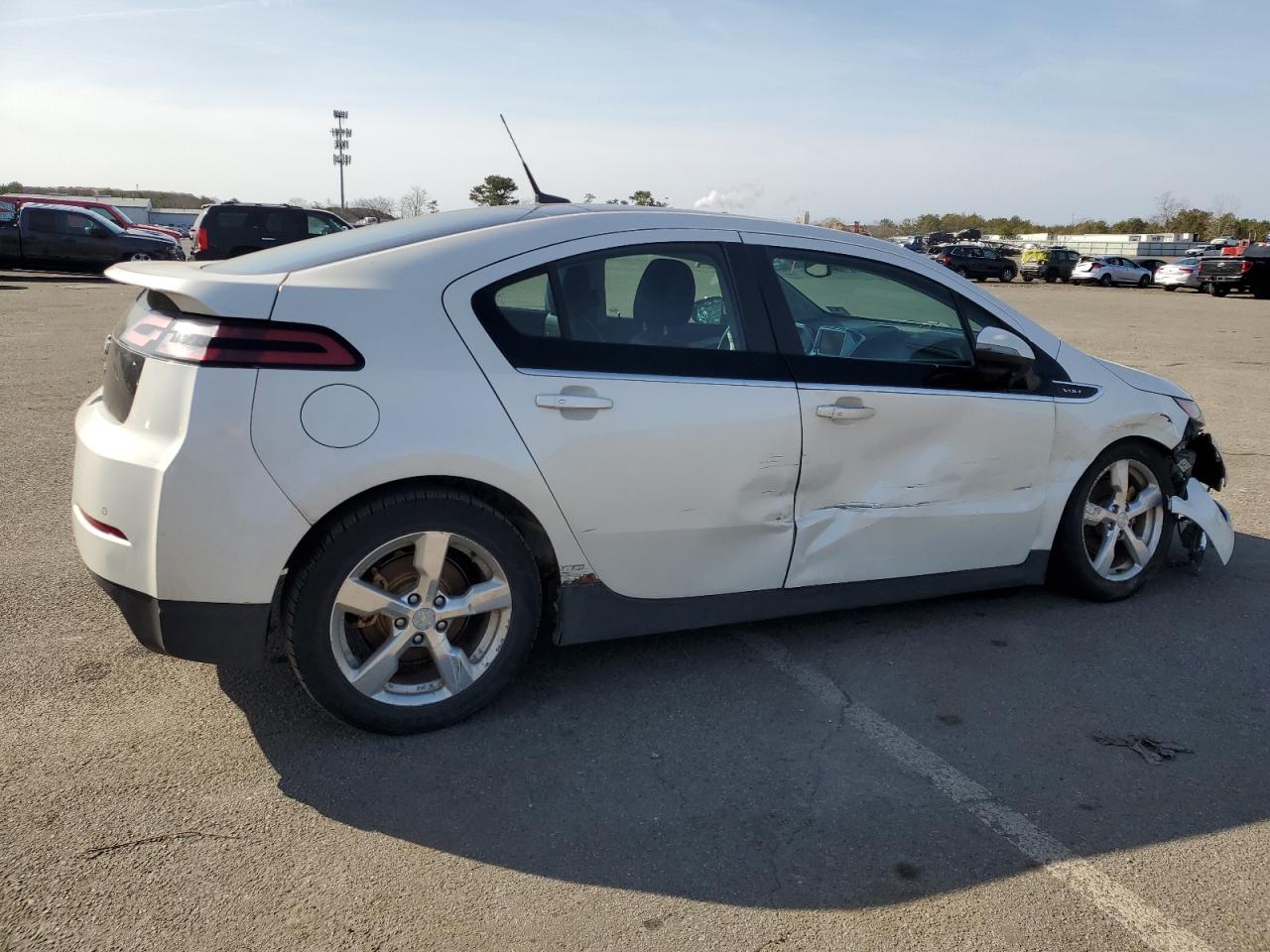 2012 Chevrolet Volt - Image 3