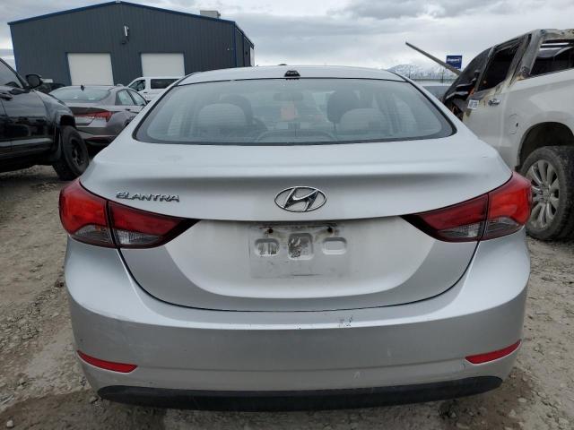  HYUNDAI ELANTRA 2016 Серебристый