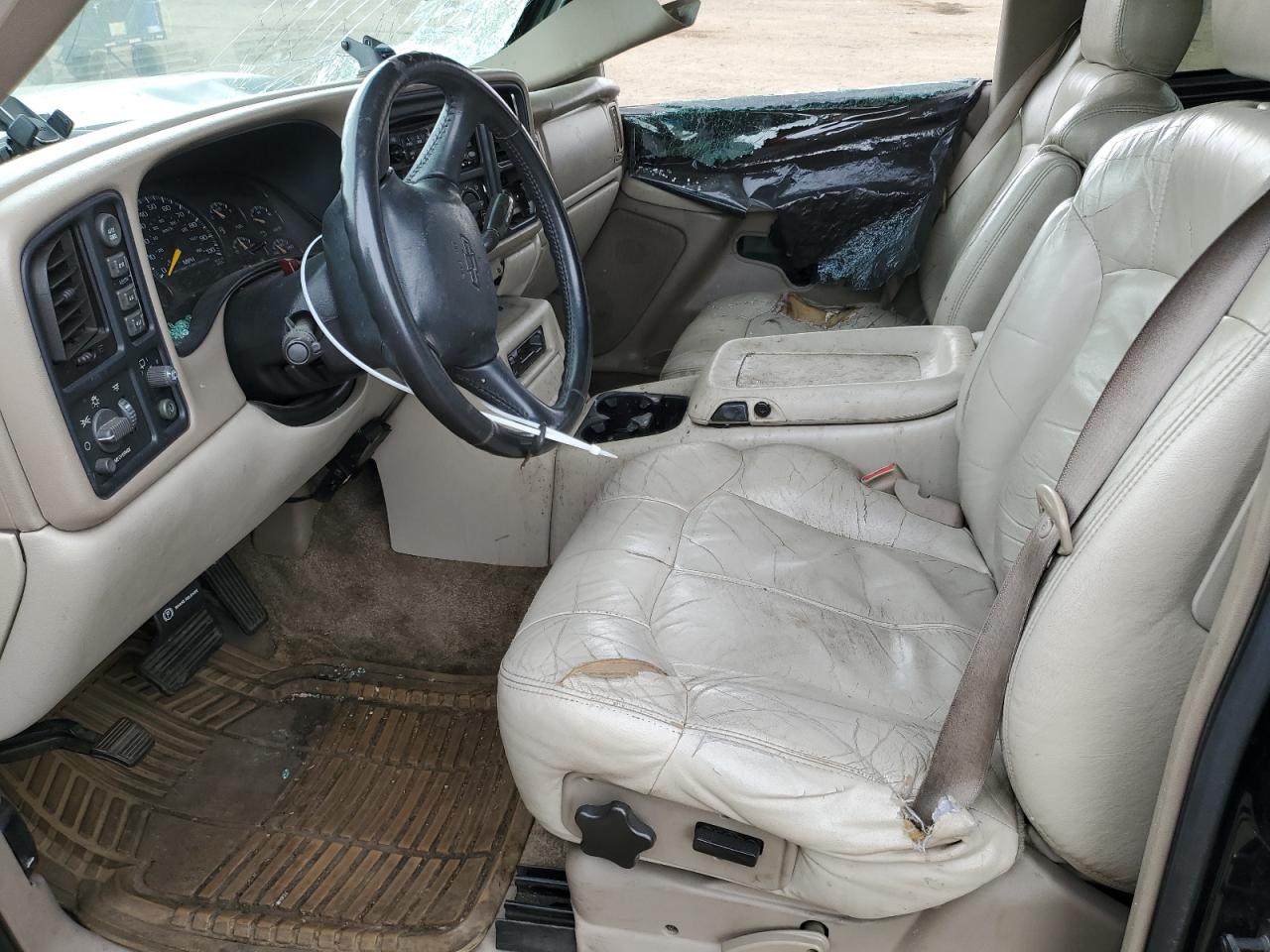 2001 Chevrolet Tahoe - Image 7