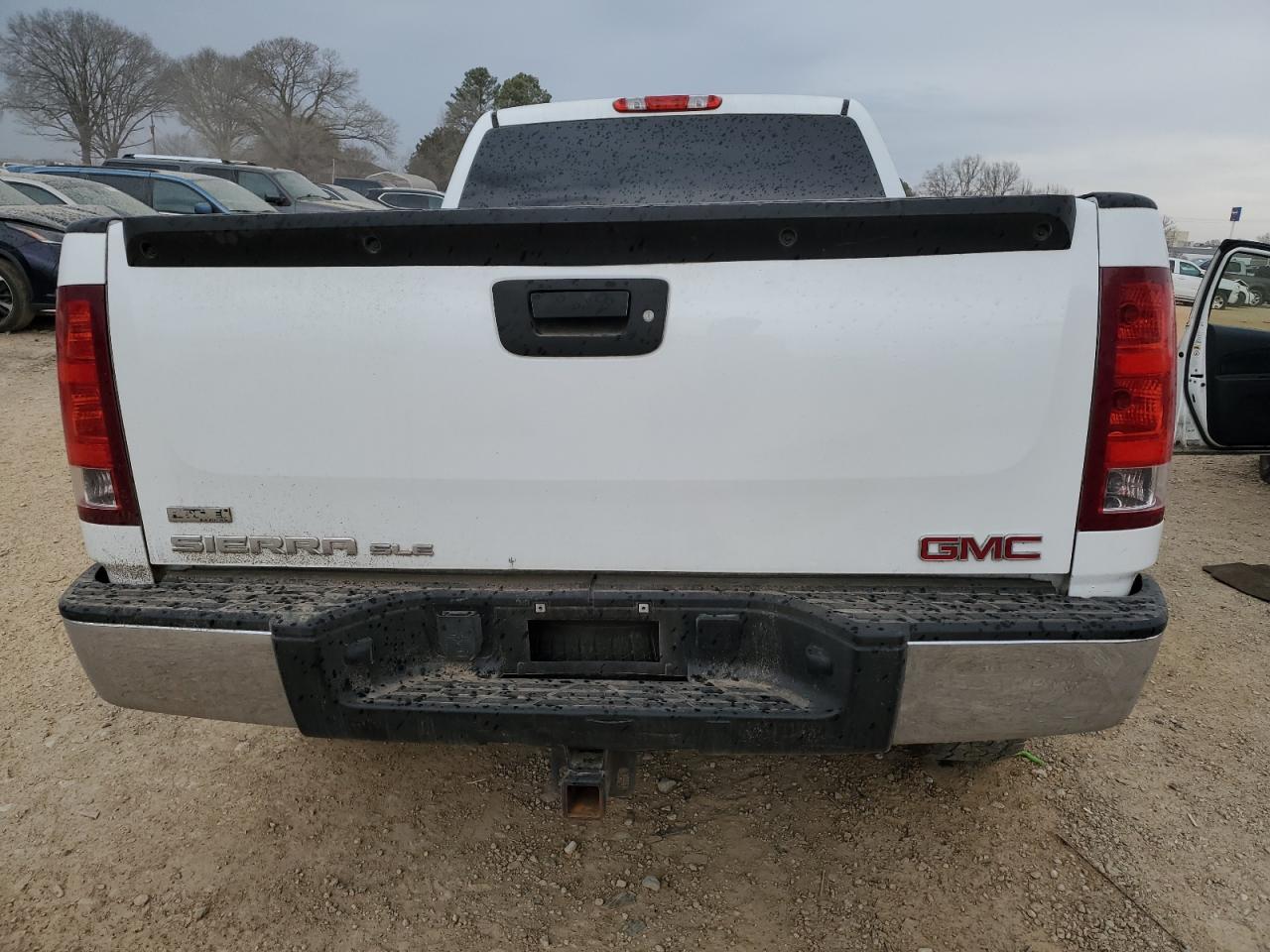 2011 GMC Sierra - Image 6
