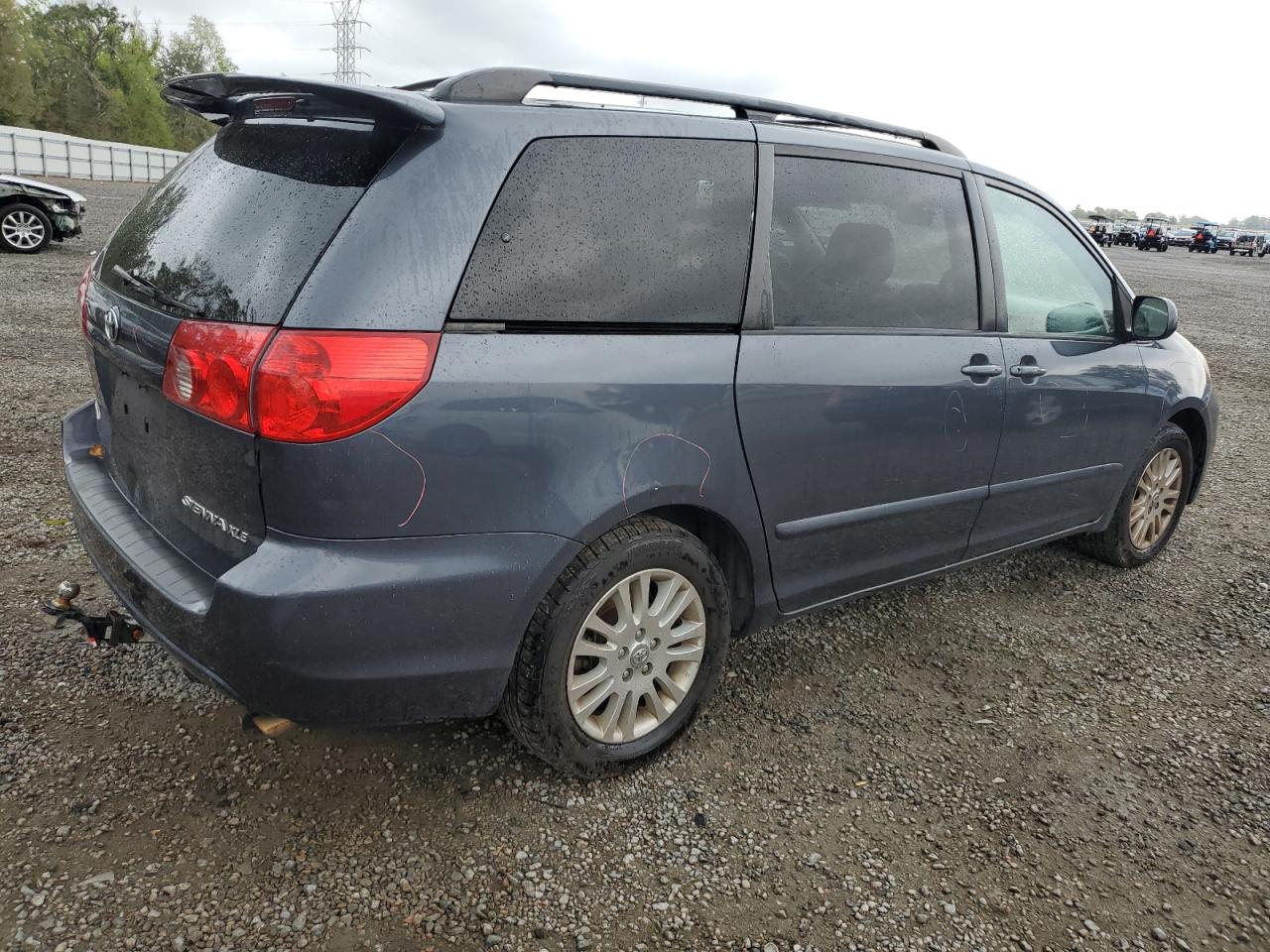 2007 Toyota Sienna - Image 3