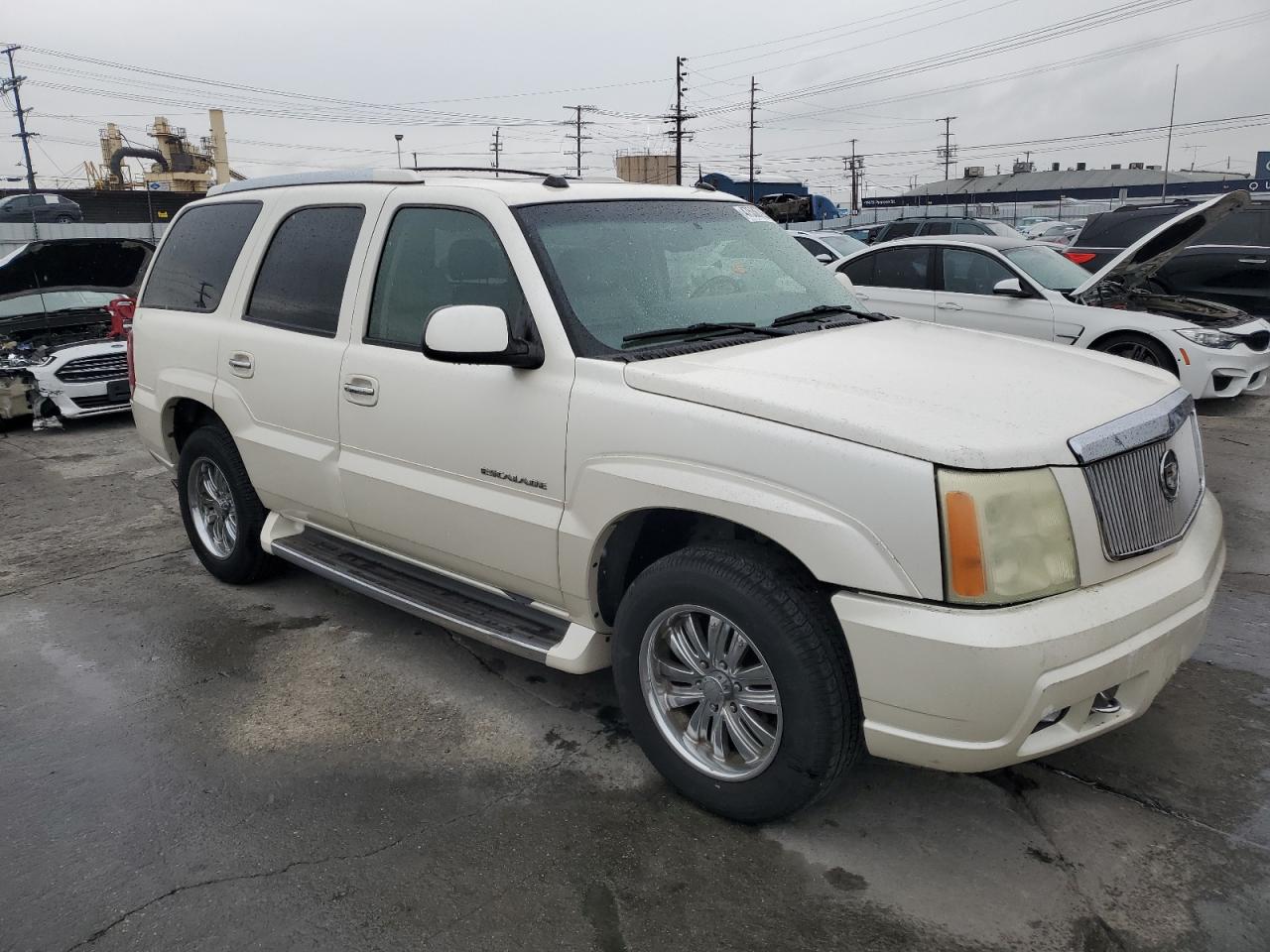 2004 Cadillac Escalade - Image 4