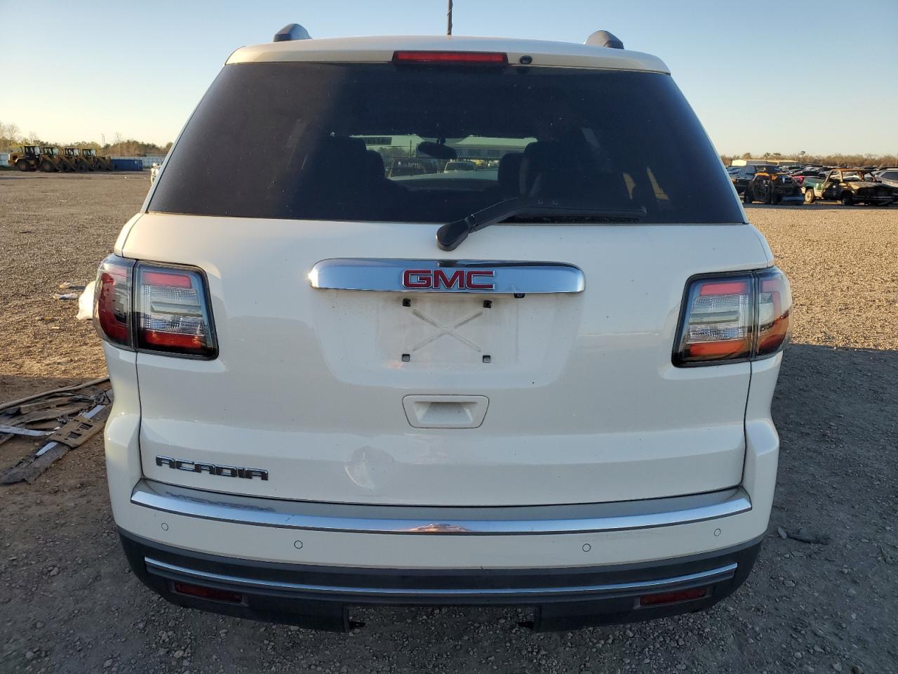 2015 GMC Acadia - Image 6