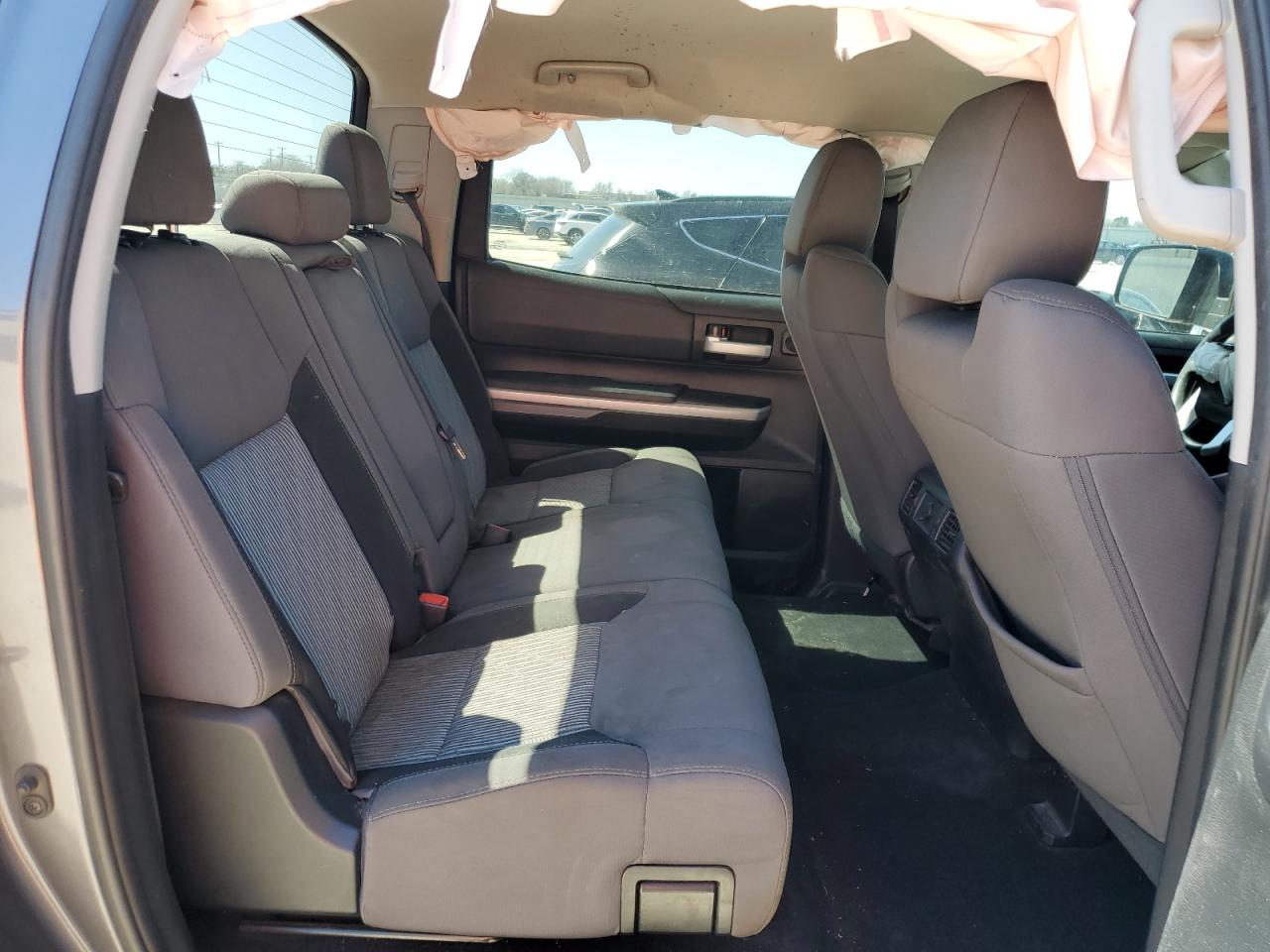 2017 Toyota Tundra - Image 10