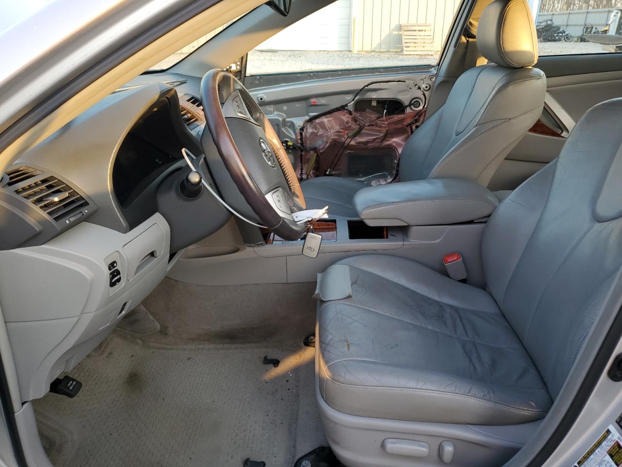 2010 Toyota Camry - Image 7