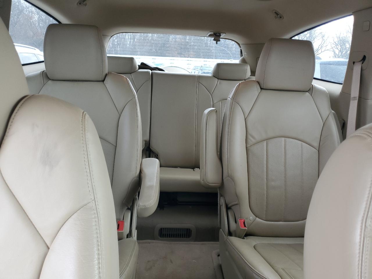 2011 Buick Enclave - Image 10