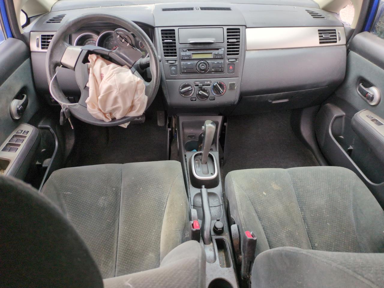 2010 Nissan Versa - Image 8