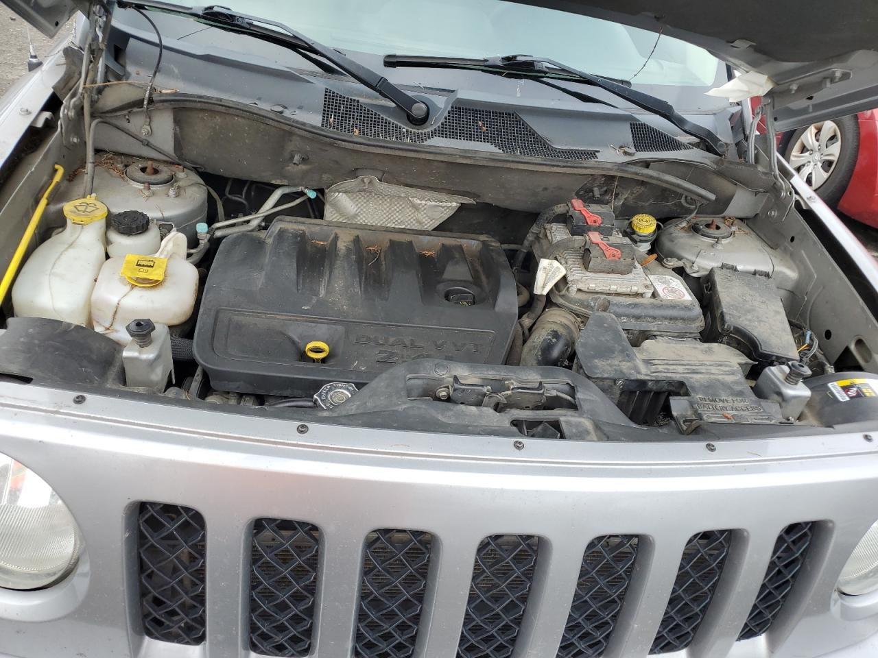 2016 Jeep Liberty (Patriot) - Image 11