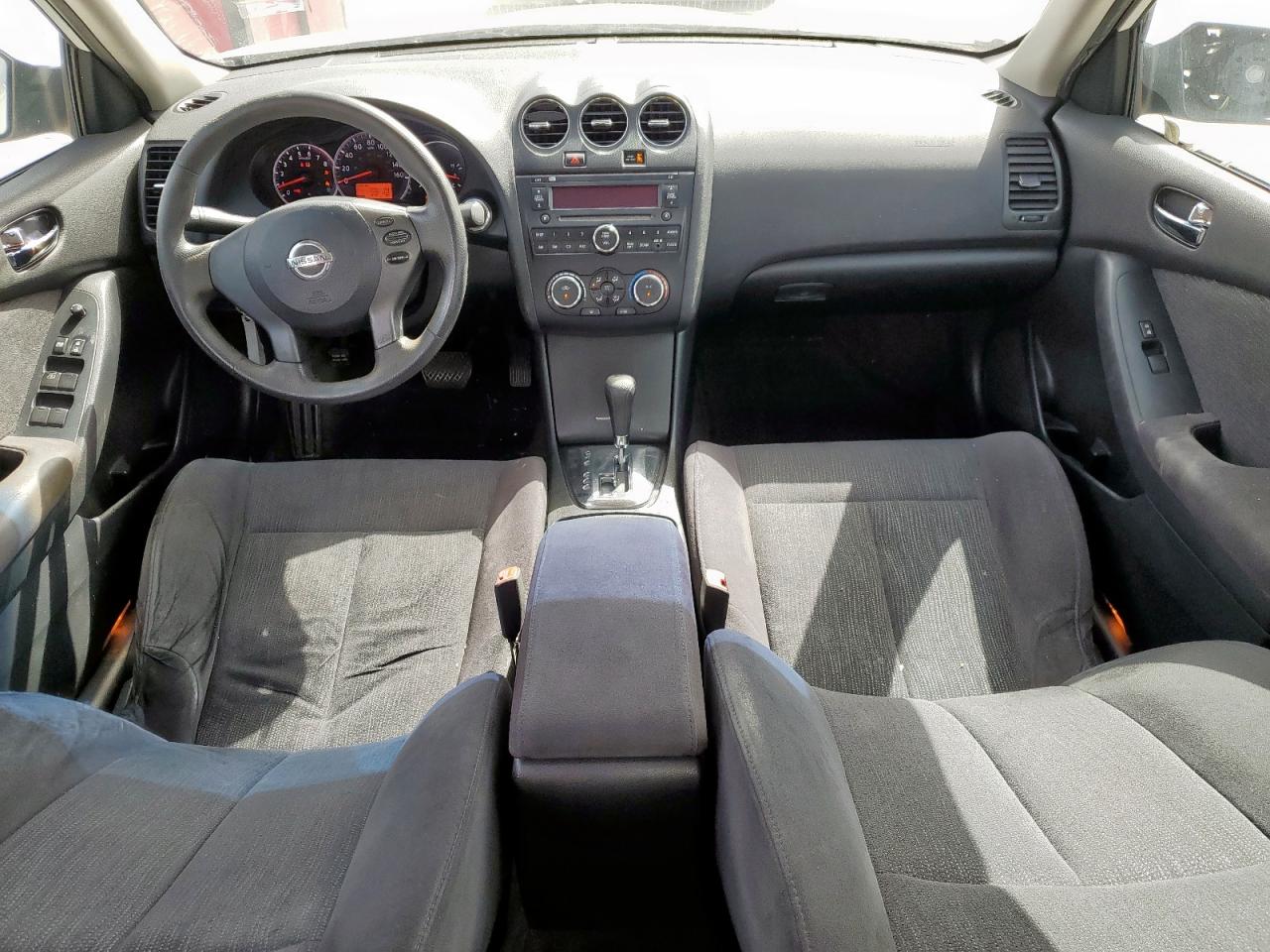 2012 Nissan Altima - Image 8