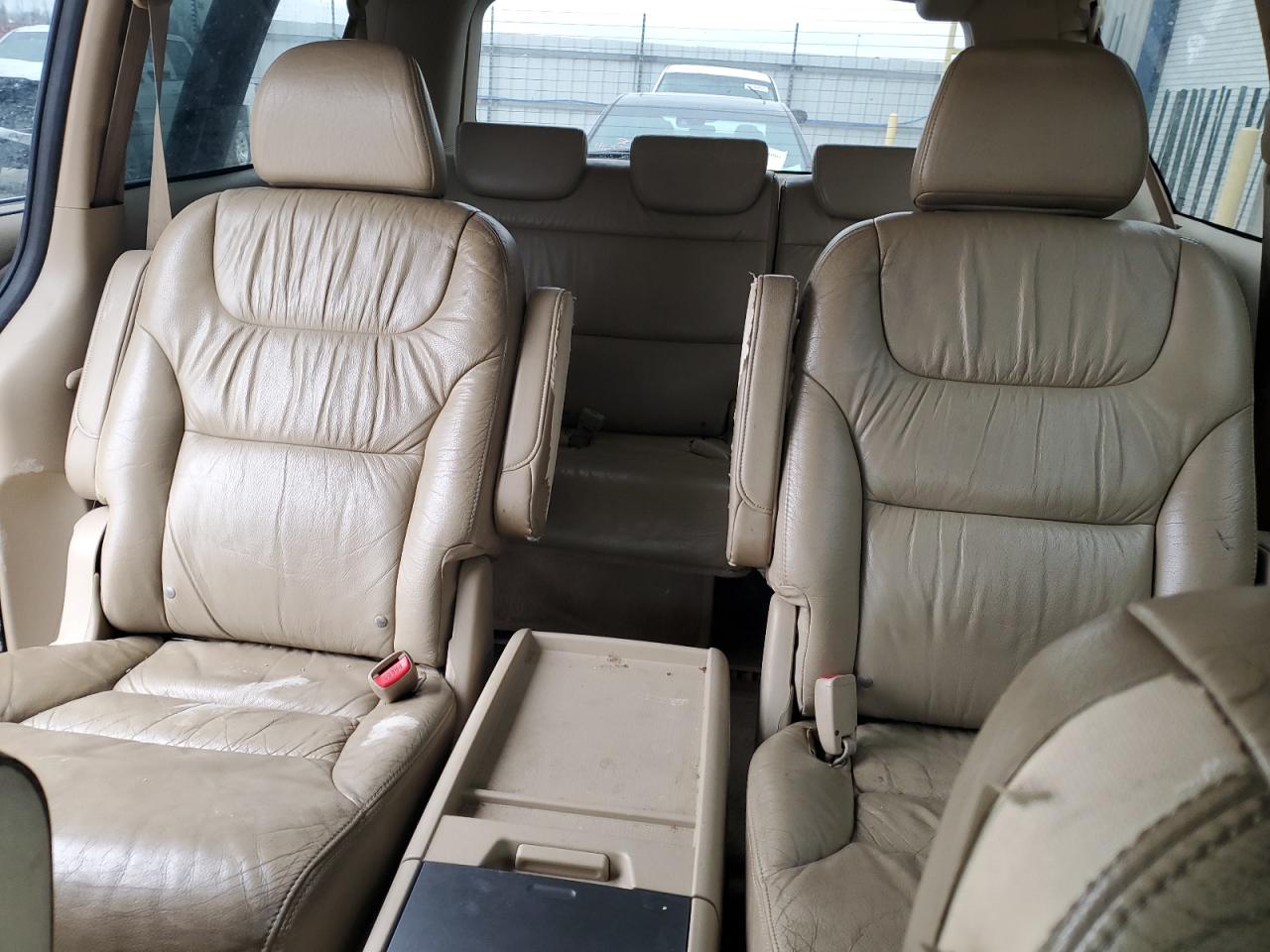 2007 Honda Odyssey - Image 10