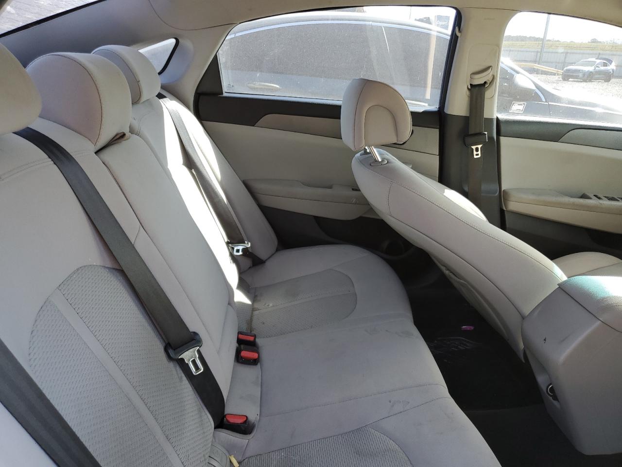 2016 Hyundai Sonata - Image 10